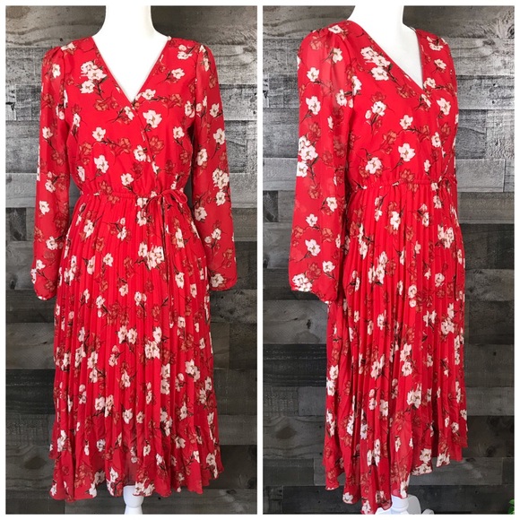 Indigo Rose Dresses & Skirts - Indigo Rose Lon Sleeve Dress Red Floral Pattern M